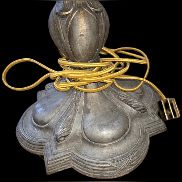 Vintage Bradley & Hubbard Art Nouveau Slag Glass Lamp - Picture 6 of 10